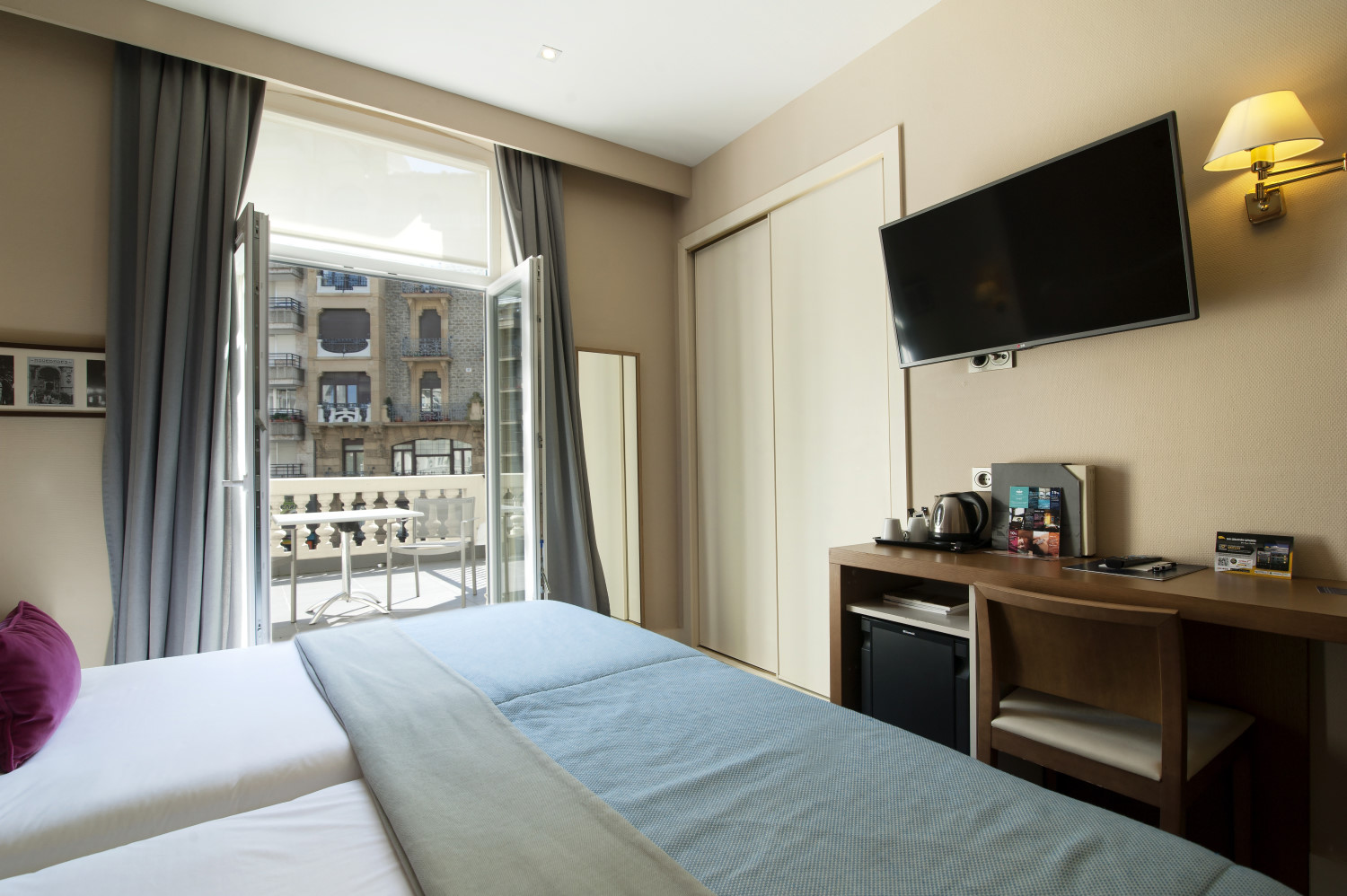 hotel londres inglaterra donostia sen sebastian gipuzkoa fotografo profesional reportaje fotografico interior real estate habitaciones