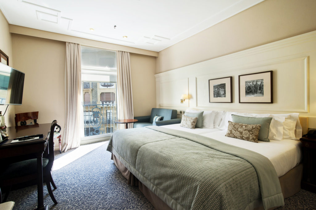 hotel londres inglaterra donostia sen sebastian gipuzkoa fotografo profesional reportaje fotografico interior real estate habitaciones